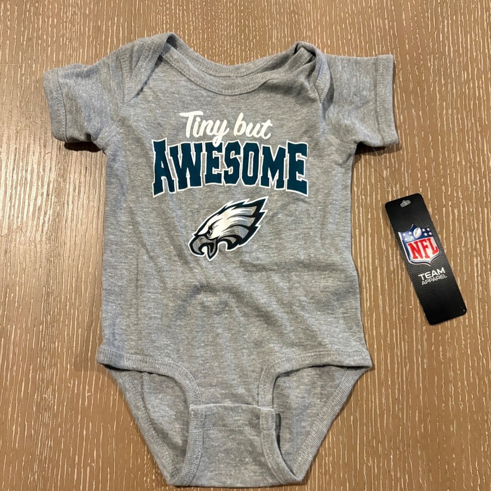 Outerstuff NFL Philadelphia Eagles Baby Bodysuit 3-6M Tiny But Awesome Gray NWT